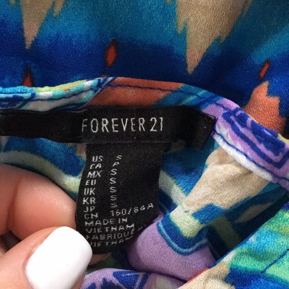 Forever 21 halter - Picture 4 of 5